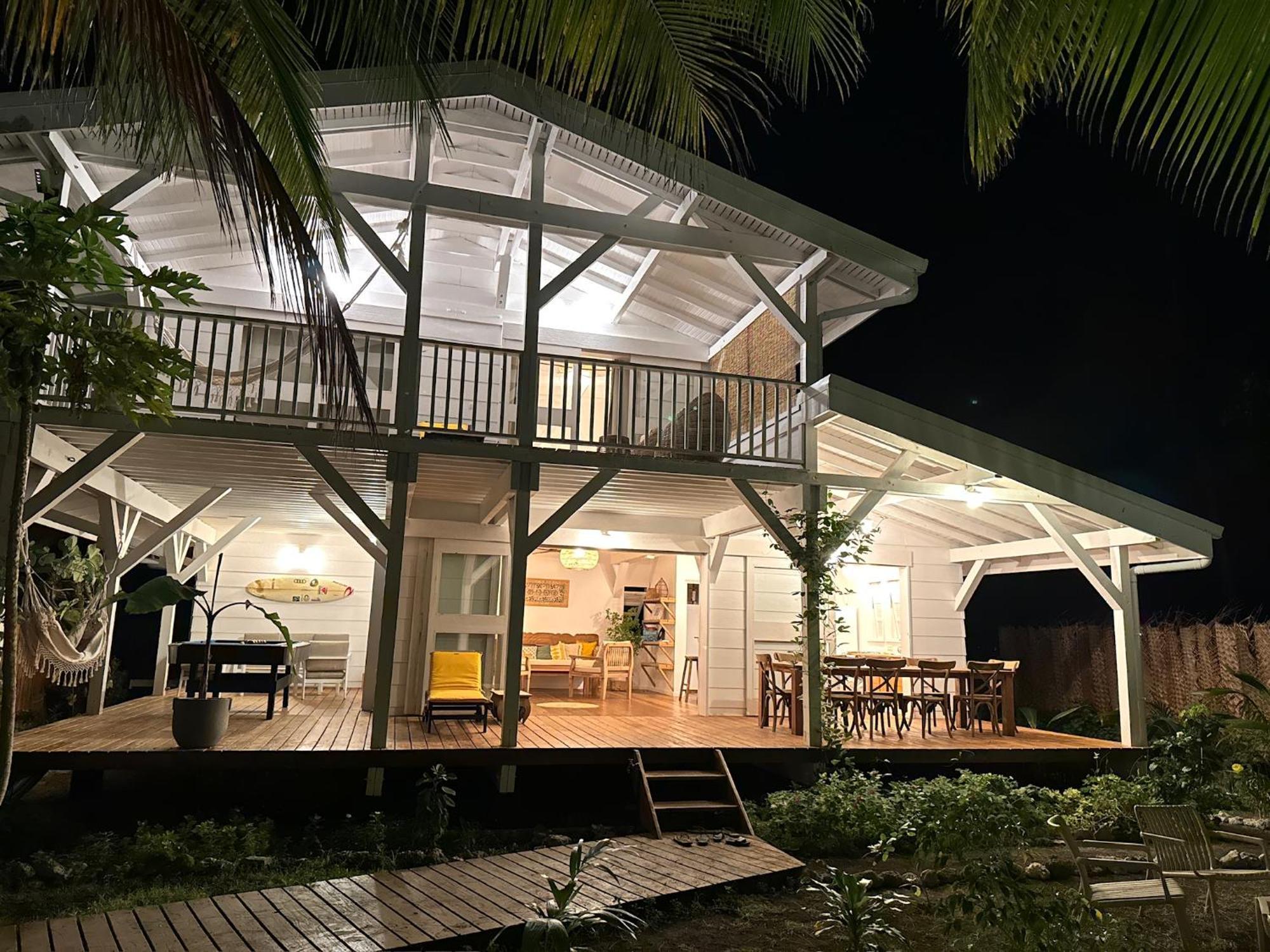 Le Coconut Lodge Avatoru Exteriör bild