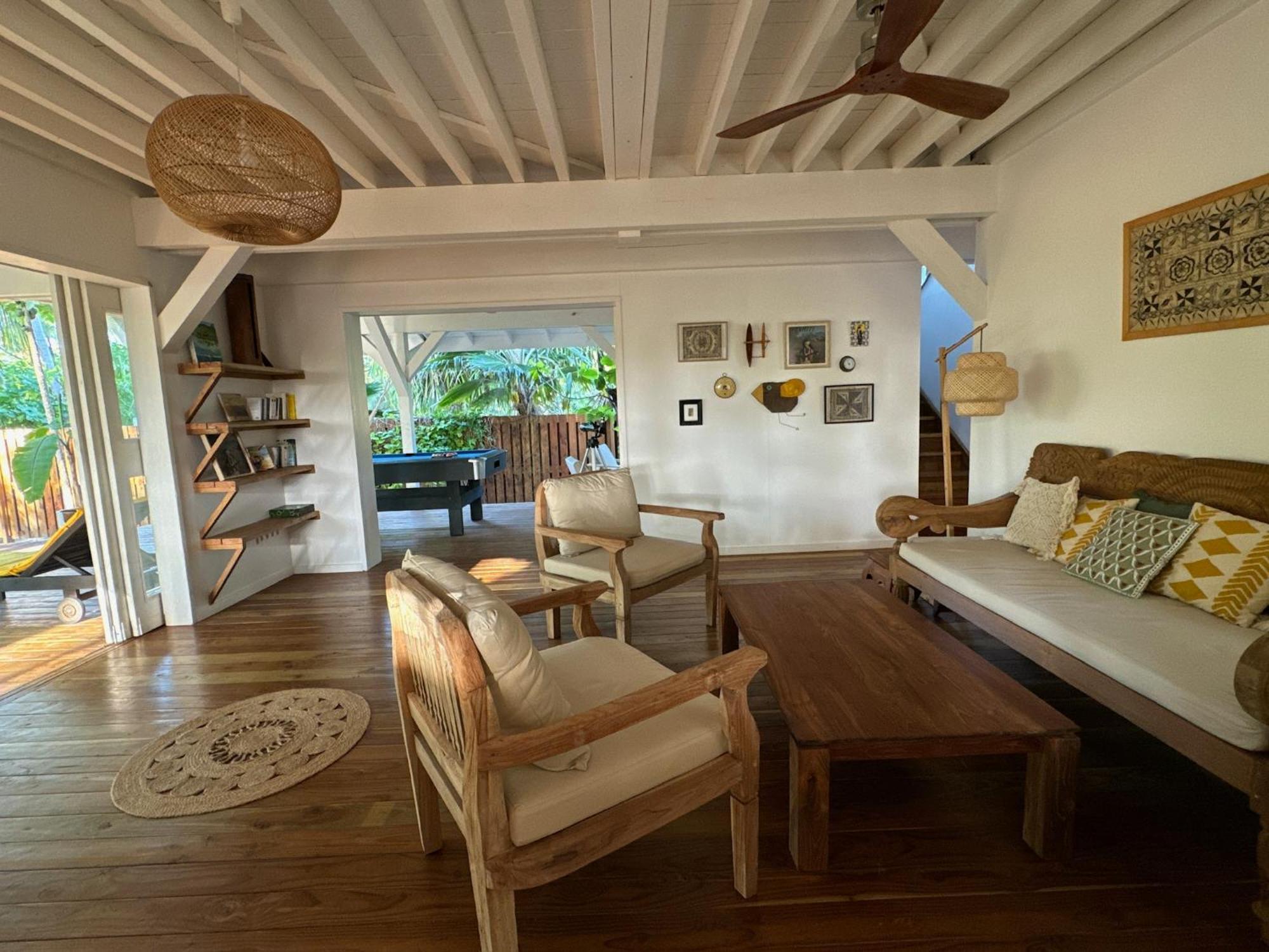 Le Coconut Lodge Avatoru Exteriör bild