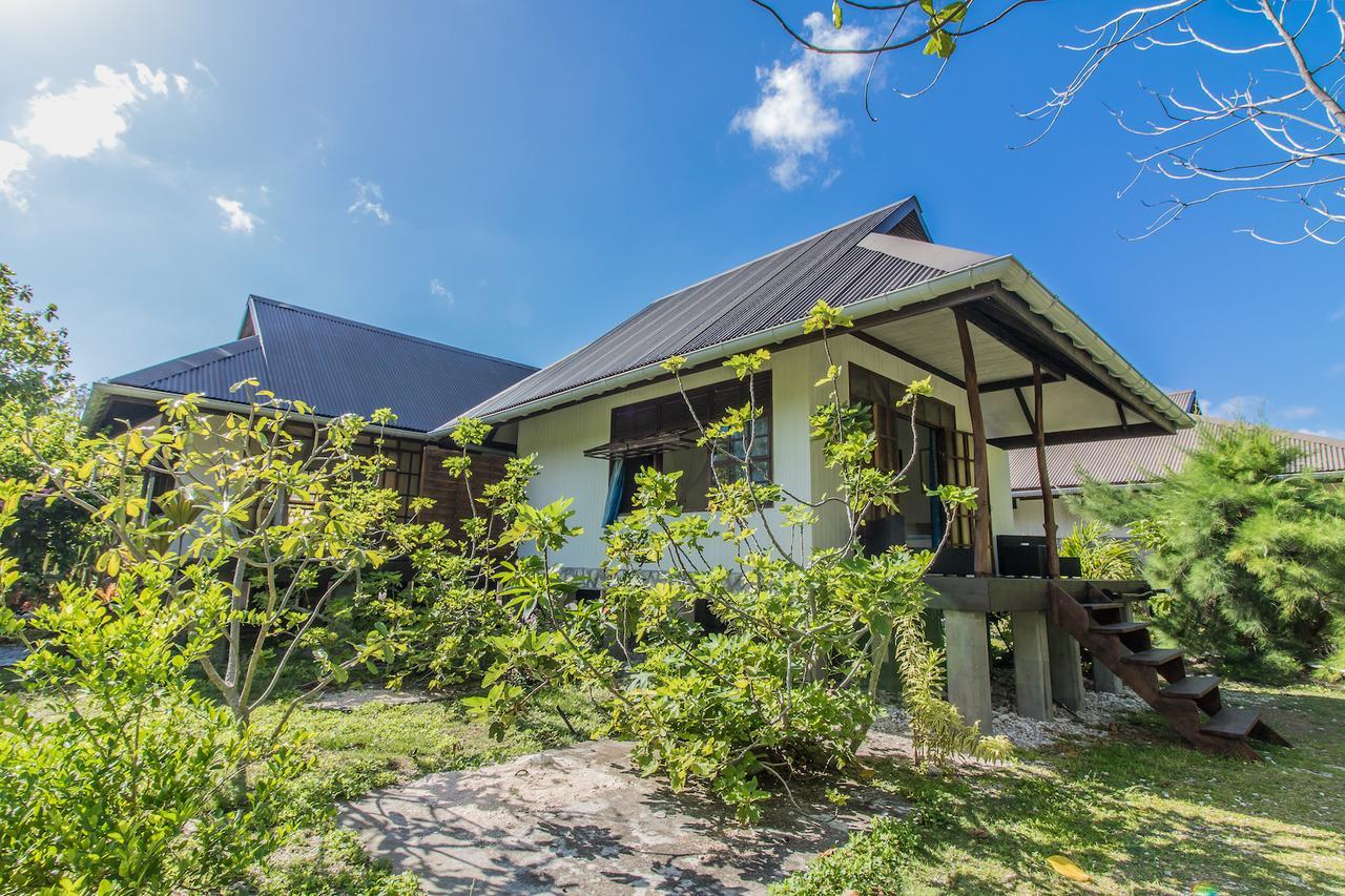 Le Coconut Lodge Avatoru Exteriör bild
